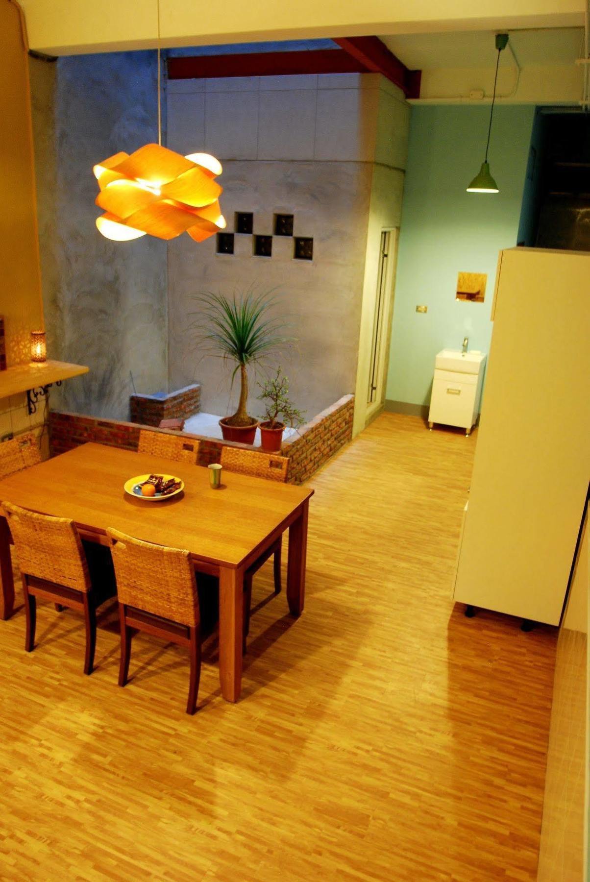 Center.Center Hostel Puli Exteriör bild